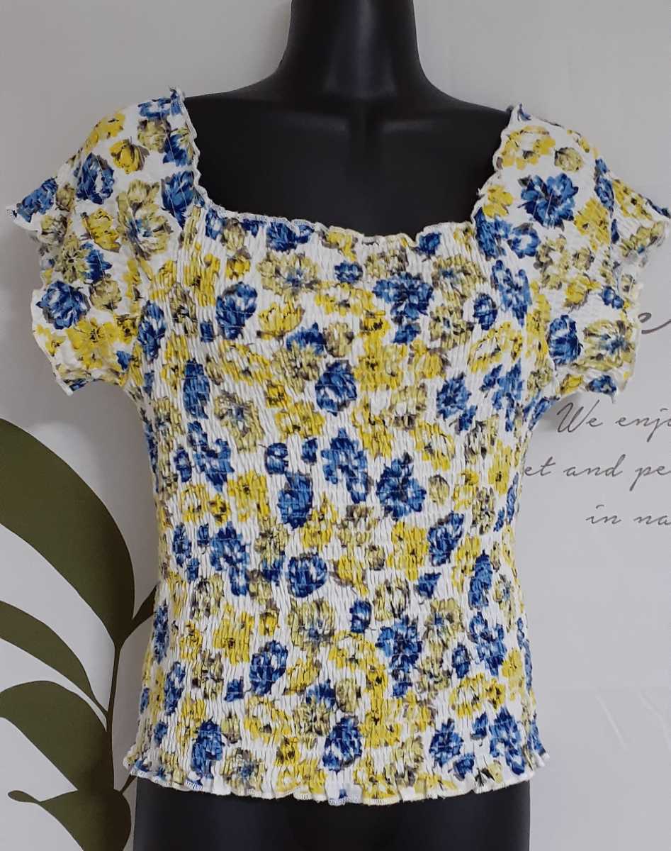 Y 3/4 SPRAY PREMIUM オフショルダー シャーリングトップス 花柄 サイズ M拍卖