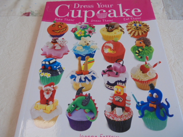 洋書Dress Your Cupcake カップケーキをドレスアップ 飾る 45種以上のデザイン拍卖