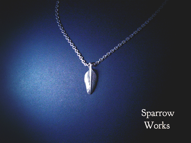 Sparrow フェザーM 雀 スズメ 羽根 ペンダントヘッド ハンドメイド銀 シルバー925 トップ 雨羽 オリジナル すずめ 野鳥 スパロウ Silver925拍卖