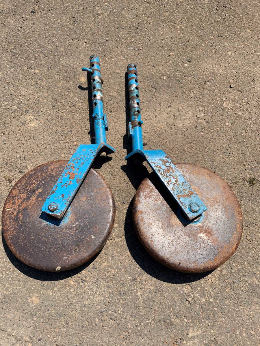 No.50-0026 L1 トラクター 用 尾輪 左右セット 中古 トラクター用 パーツ ロータリー拍卖