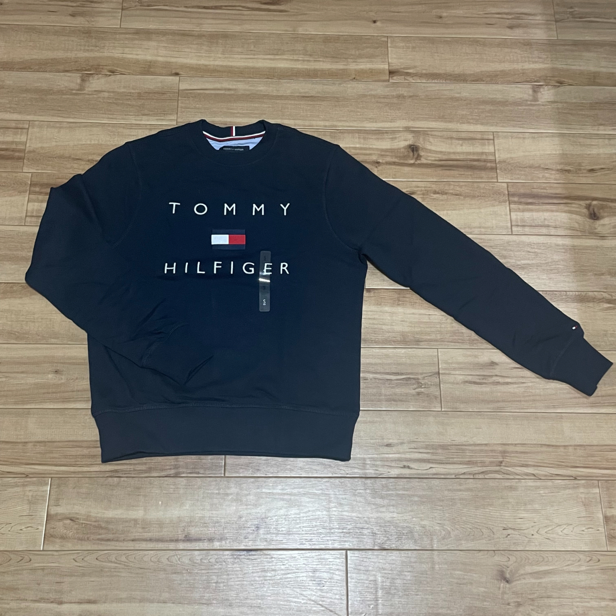 【 TOMMY HILFIGER 】トミーヒルフィガー クルーネック トレーナー USA正規品 コットン100% 長袖 フラッグロゴ 刺繍 紺〈XL〉拍卖