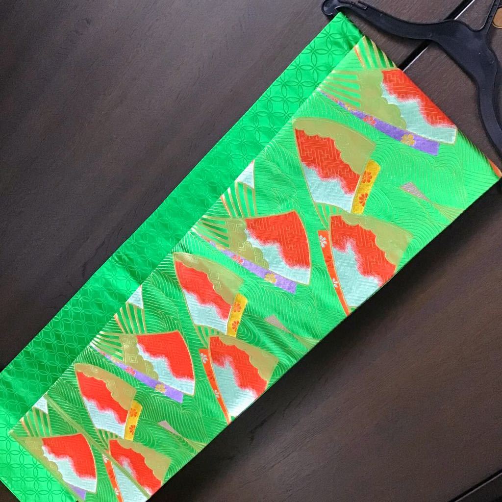 正絹♪1回使用♪おめでたい波柄と扇柄♪豪華華やか♪七五三♪7歳拍卖