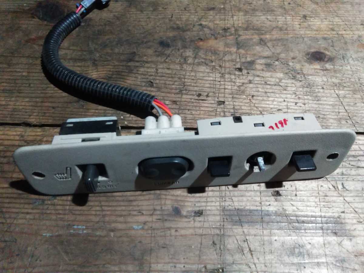エスカレード 99 パワーシートスイッチ 助手席側拍卖