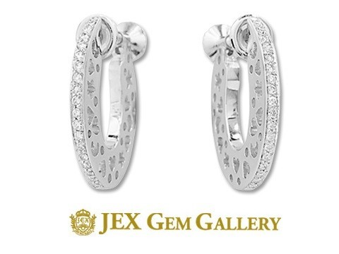 新品 K18WGダイヤモンドイヤリング(No.43653)拍卖