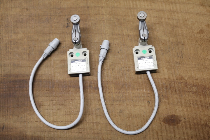 YAMATAKE 山武 リミットスイッチ 14CE6-JL-P025 2個セット 即決価格拍卖