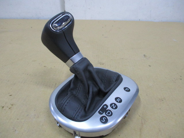 フォルクスワーゲン VW トゥーラン 純正 シフトノブ 31667-0100拍卖
