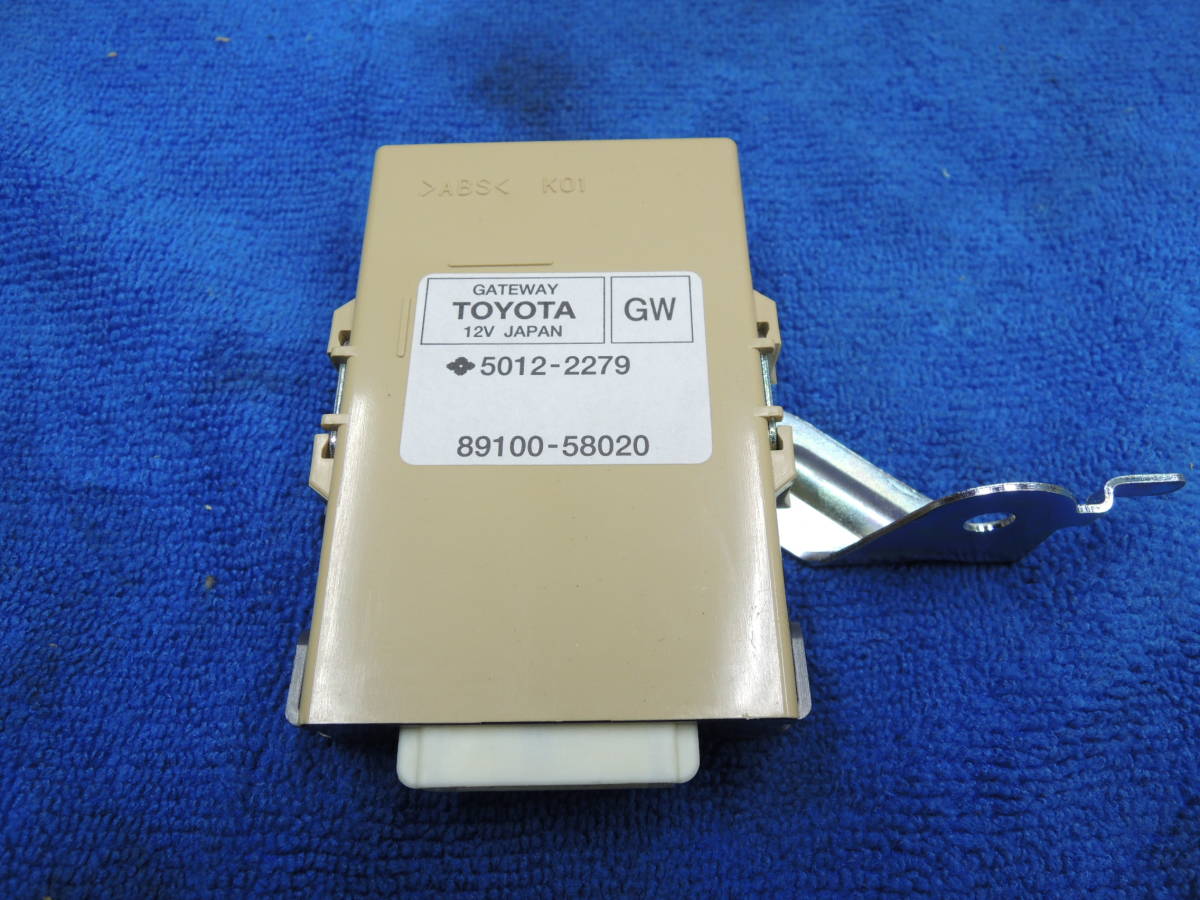 ・ DBA-GGH30W ヴェルファイア トヨタ 純正 GW ゲートウェイ 電装部品 コンピューター 89100-58020 T-3089拍卖