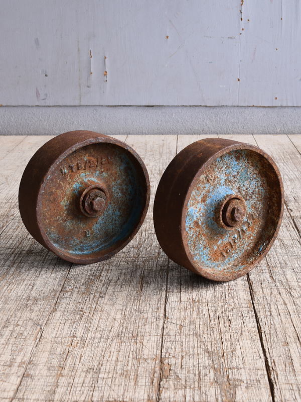 イギリス アンティーク 鉄製 車輪 ×2 10245拍卖