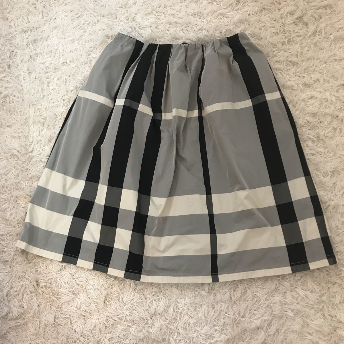 ★niko and(ニコアンド)★ギャザースカート 裏地付き グレー×紺×白のチェック柄 サイズ4拍卖