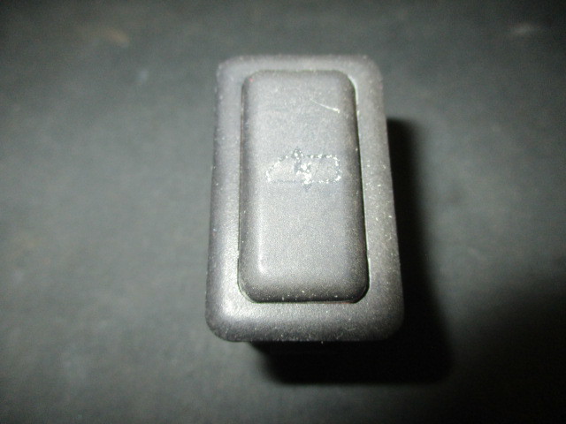 ■BMW E30 サーキットブレーカースイッチ 中古 61311369375 1369375 部品あり パワーウインド チャイルドロック ブレイカー E28 E24 E23 Z1拍卖