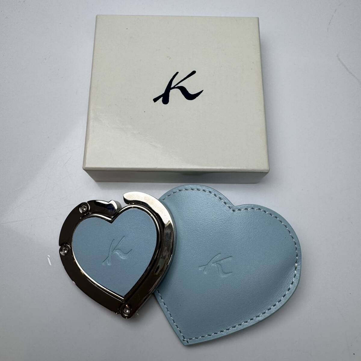Kitamura キタムラ ハート型 バッグハンガー バッグフック テーブルフック かばん掛け カバン掛け 鞄掛け 荷物掛け アイスブルー拍卖