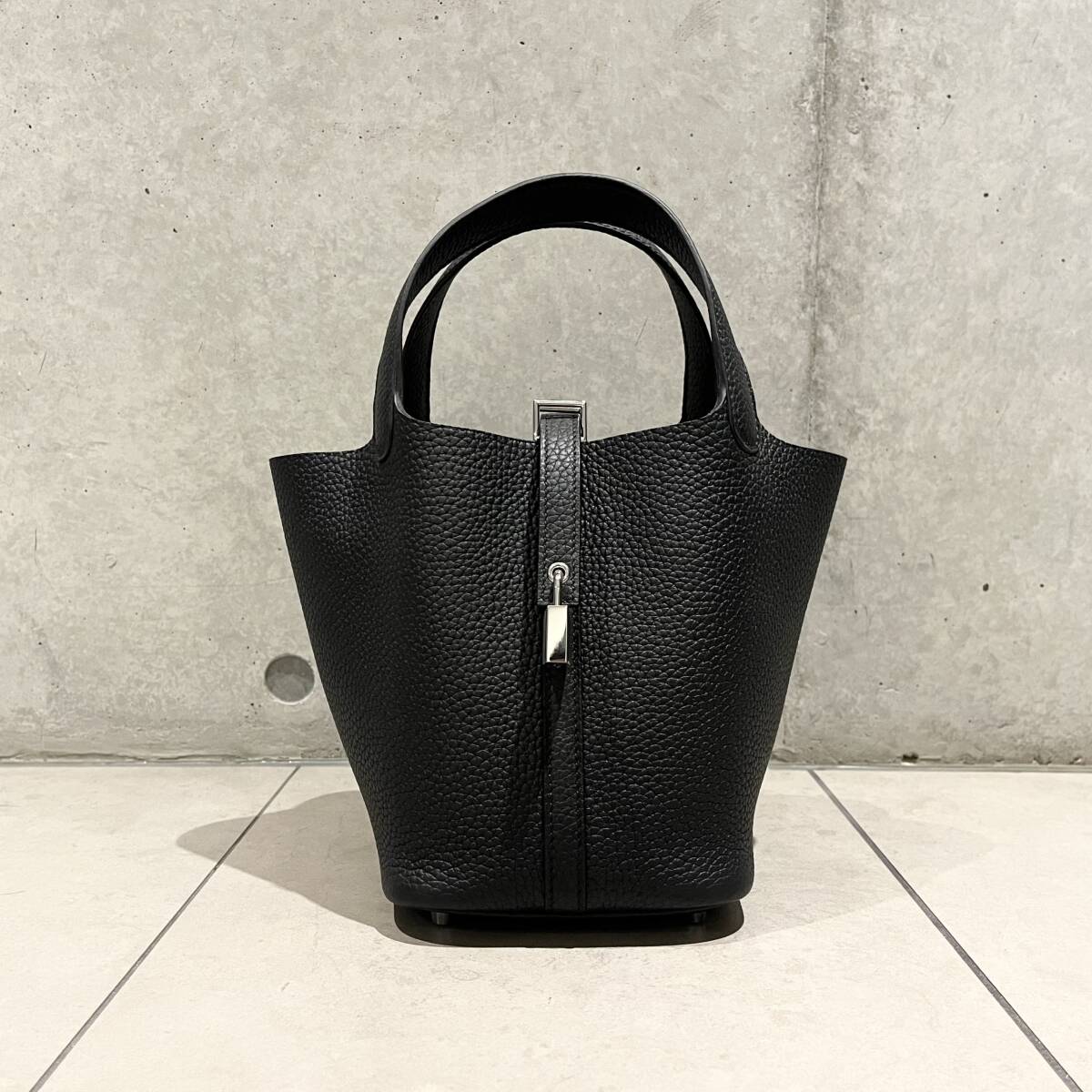 エルメス ピコタン ロック 18/PM ノワール トリヨンクレマンス K刻印 ブラック拍卖