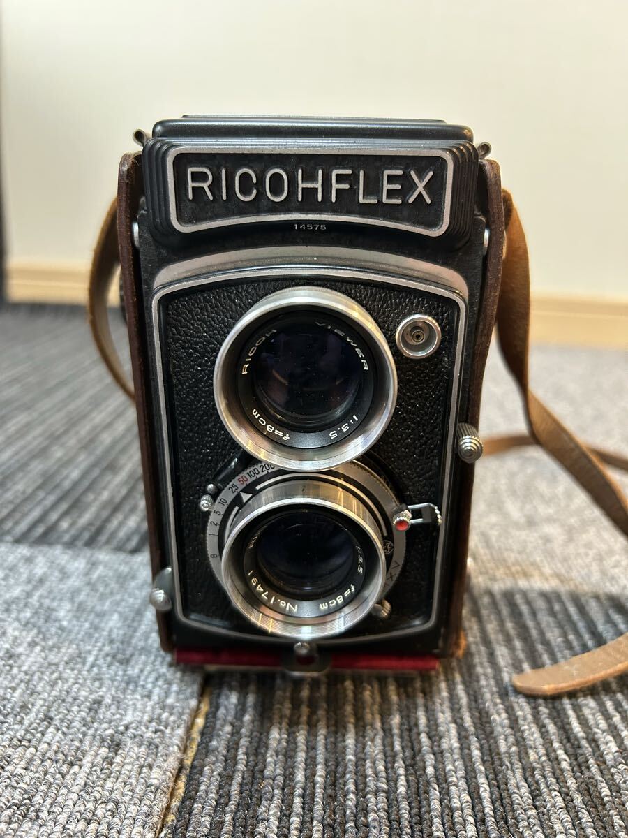 RICOH RICOFLEX リコフレックス リコー 二眼レフカメラ 80mm (8cm) f3.5 純正キャップ 革ケース 動作未確認 C_197拍卖