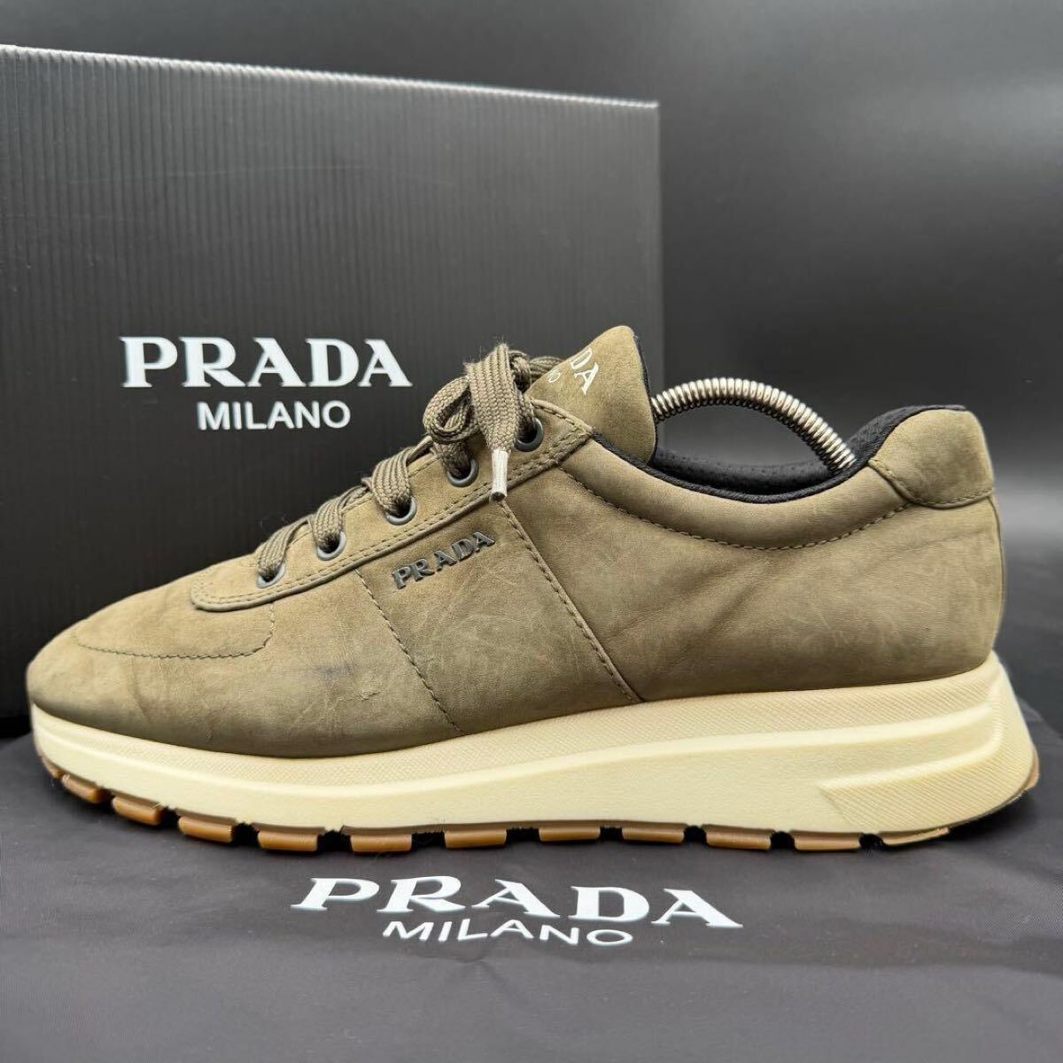 1円 【美品】 PRADA プラダ 【圧倒的存在感】 ロゴ サイドメタルロゴ スエード メッシュ ブラウン メンズ スニーカー 靴 シューズ 26.5cm位拍卖