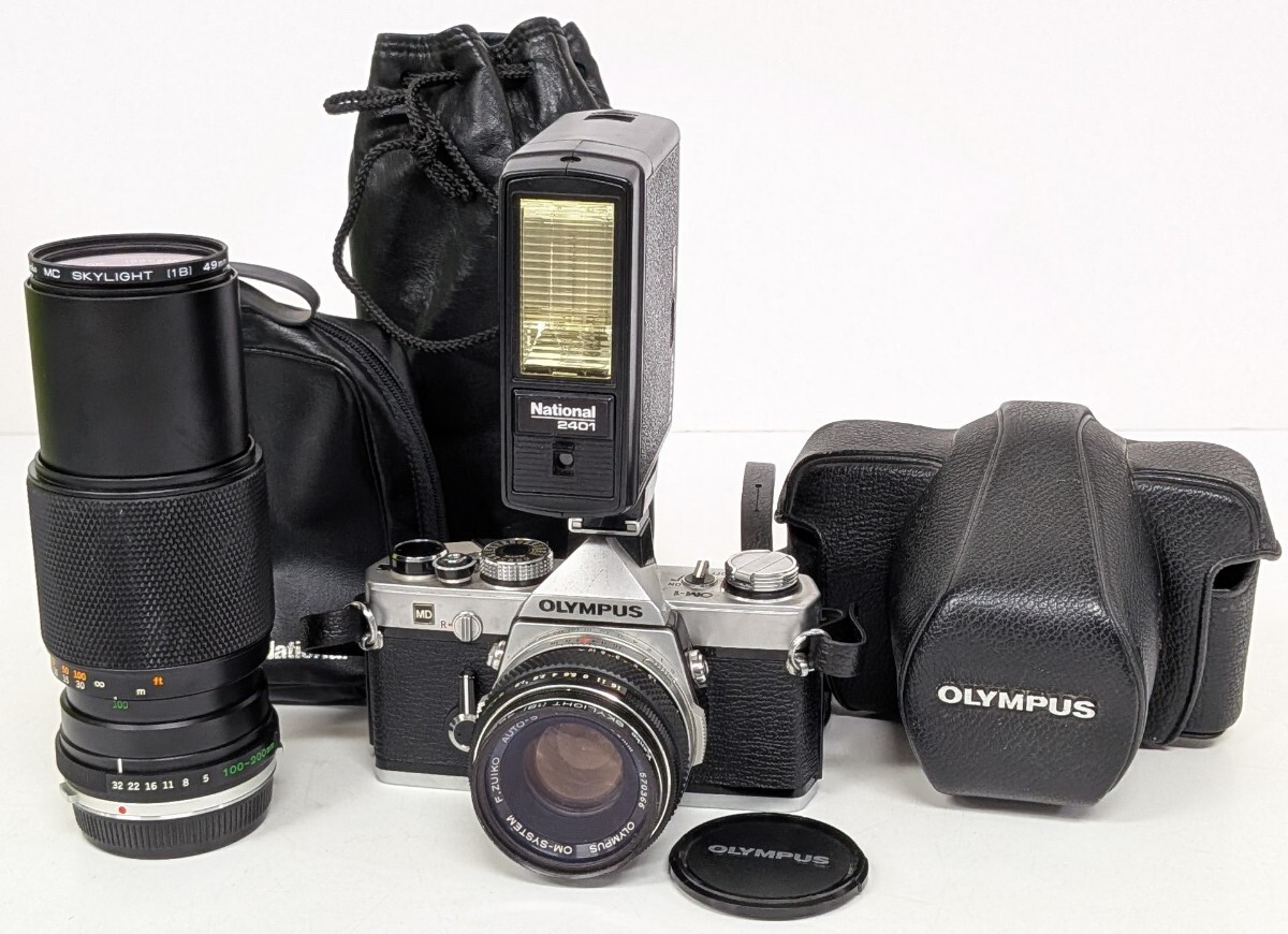 【KE1235-1】 OLYMPUS OM-1 一眼レフ フィルムカメラ レンズ F.ZUIKO AUTO-S 1:1.8 F=50mm S ZUIKO AUTO-ZOOM 100 〜200mm 1:5 等 セット拍卖