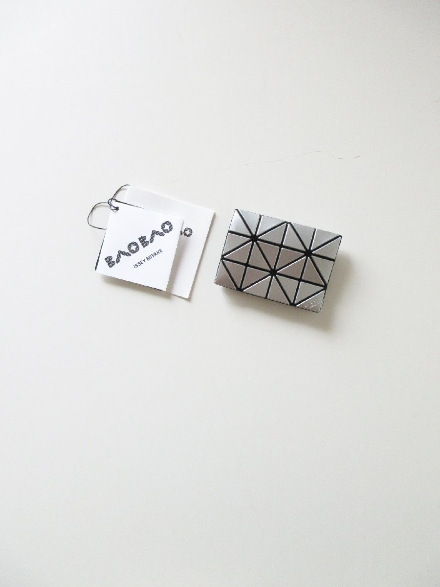 2026SS BAO BAO ISSEY MIYAKE / バオバオ イッセイミヤケ BB61-AG711-91 CARD CASE SILVER * カードケース拍卖