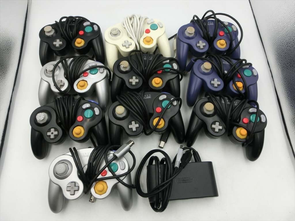 T【1x-09】【80サイズ】1円~/ニンテンドー ゲームキューブ コントローラー10台+接続タップ1台 計11点セット/ジャンク扱い拍卖