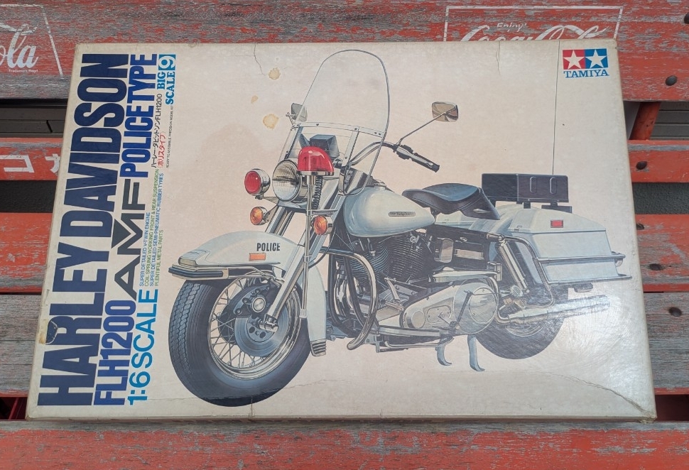 1/6 ハーレーダビッドソン FLH1200 ポリスタイプ プラモデル タミヤ ポリスタイプ Harley-Davidson ハーレー 当時物 プラモデル ジャンク拍卖