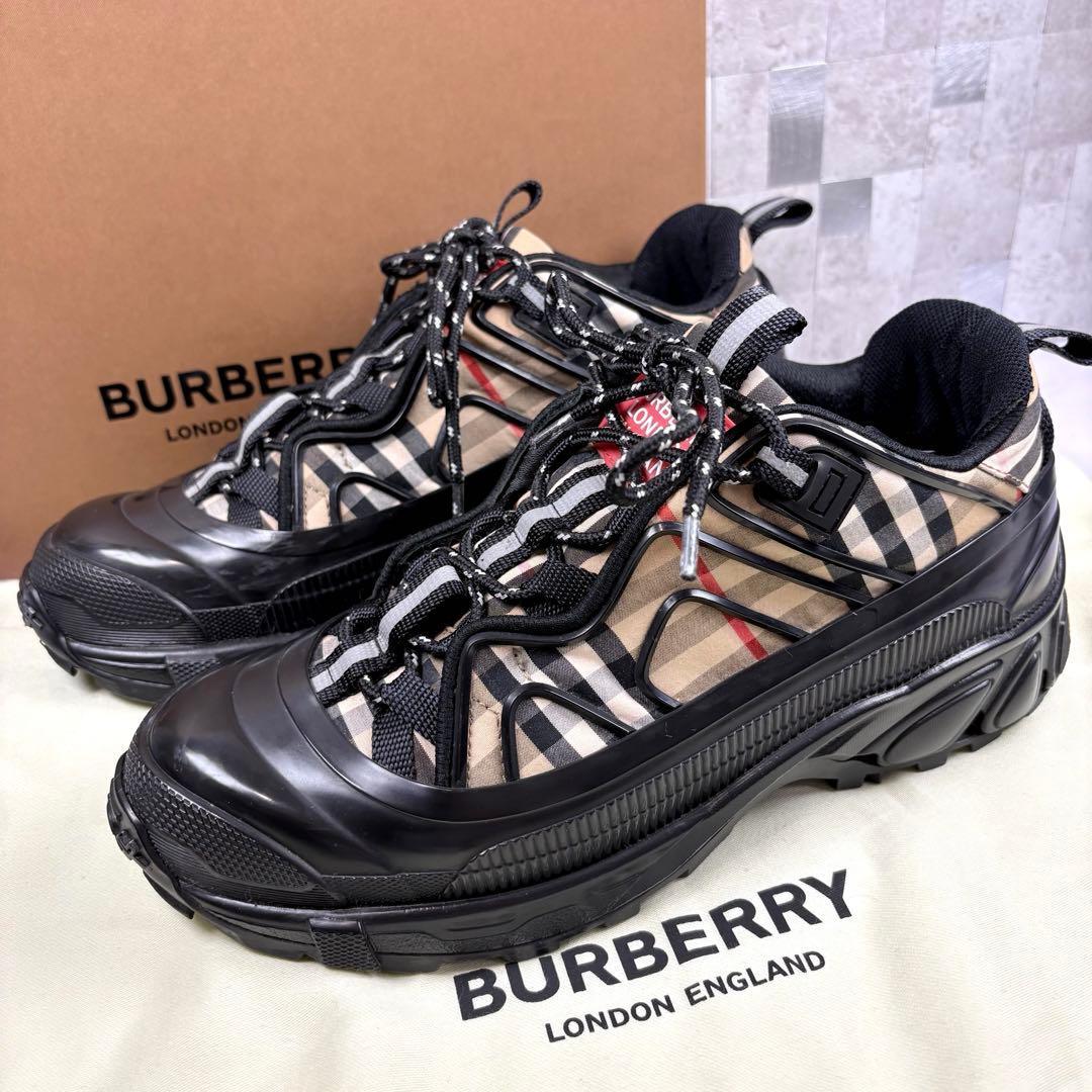 極美品 近年モデル BURBERRY バーバリー ヴィンテージチェック スニーカー ノバチェック メガチェック 靴 40 26cm ブーツ メンズ バッグ拍卖