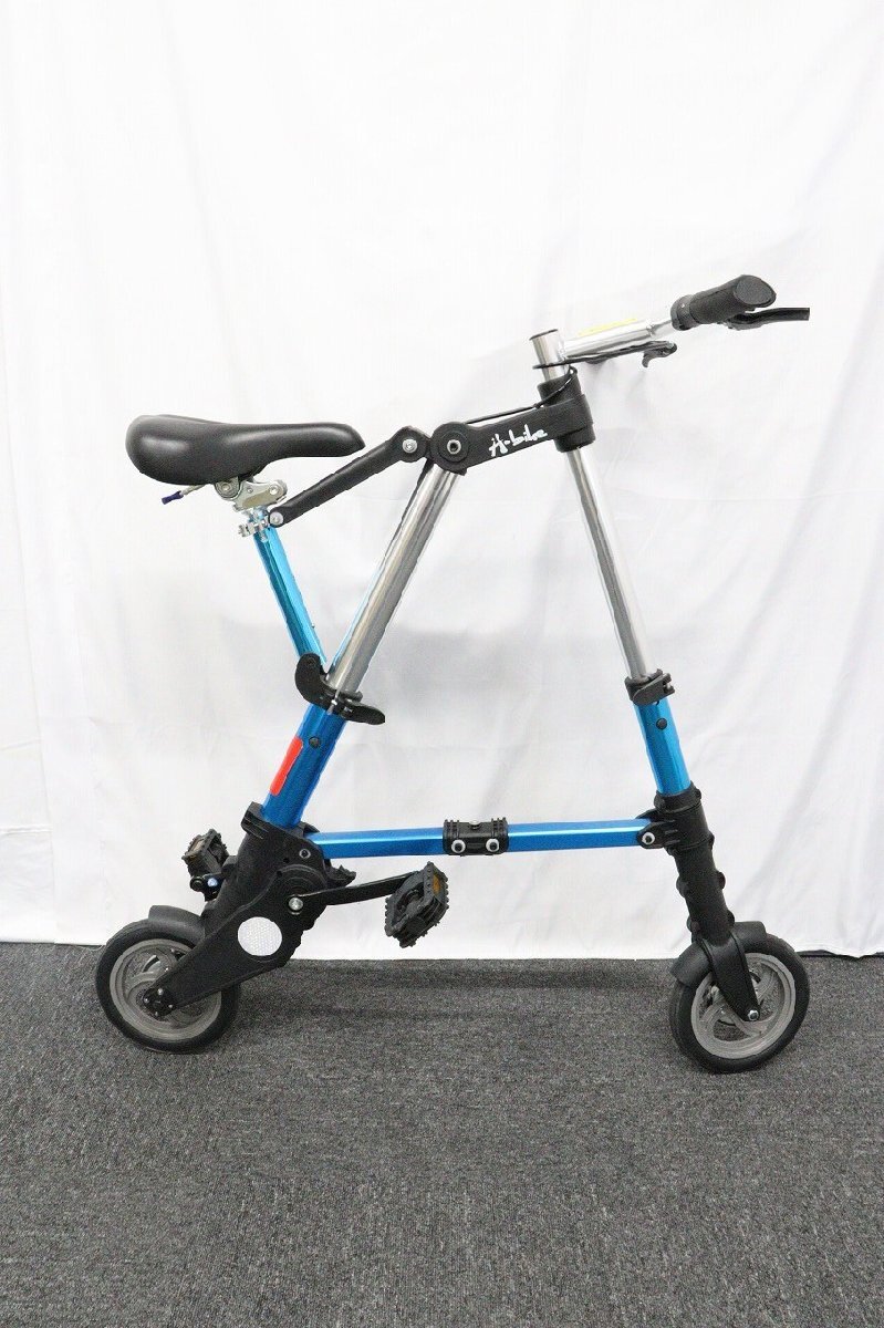 【行董】A-bike 折りたたみ自転車 コンパクト設計アルミニウム合金 軽量 ノーパンクタイヤ 8インチ ブルー×シルバー 現状品 AW303ABY92拍卖