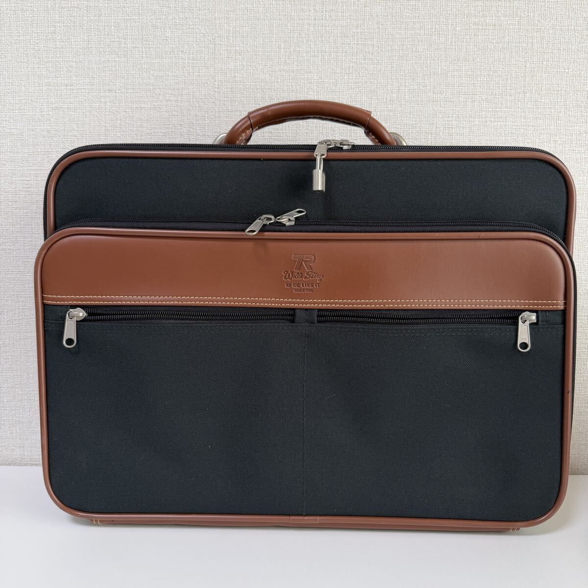大容量 2WAY ビジネスバッグ ソフトアタッシュケース 46cm 黒 茶 ショルダー付拍卖