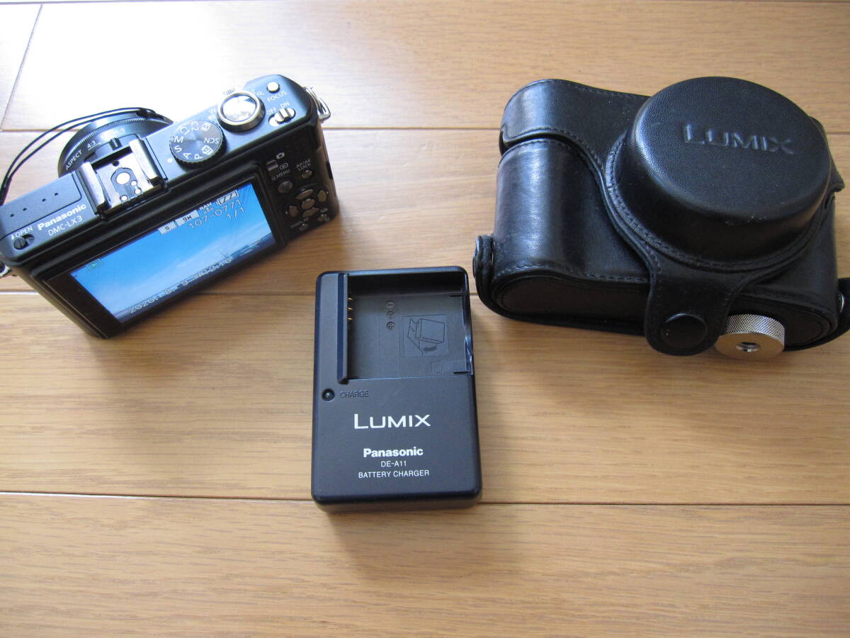 美中古 Panasonic LUMIX DMC-LX3 LEICA SUMMICRON F2.0 CCD 24mm WIDE デジカメ 動作品 拍卖