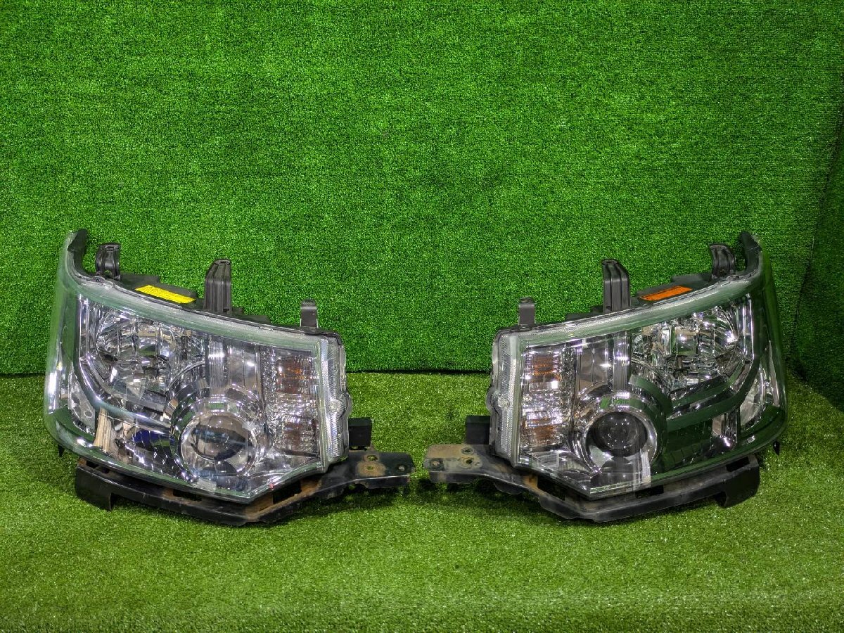 デリカD5 CV5W 純正 ヘッドライト ランプ HID 左右セット Koito 100-87918 8301A568 8301A567 中古品(SP1011-3-10-4)拍卖