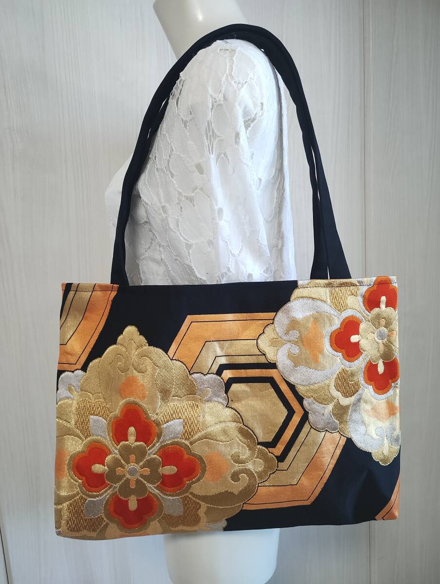 送料無料★着物帯リメイク★金糸銀糸の花紋刺繍 正絹トートバッグ5拍卖