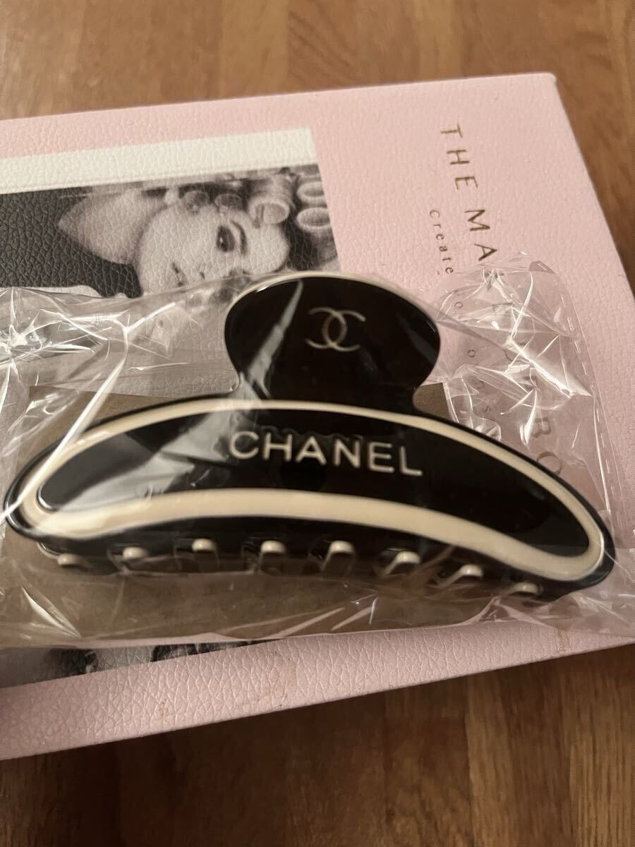 新品未使用 CHANEL シャネル ヘアクリップ ロゴ ノベルティ ココマーク CC ヘアアクセサリー ブラック拍卖