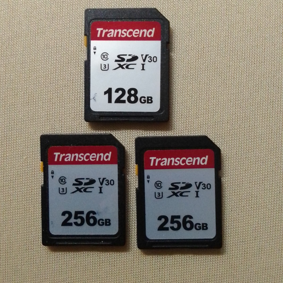 ⑨ 未使用品 Transcend SDXCカード 128GB 1枚 256GB 2枚 計3枚セット V30 U3 ケース付き拍卖
