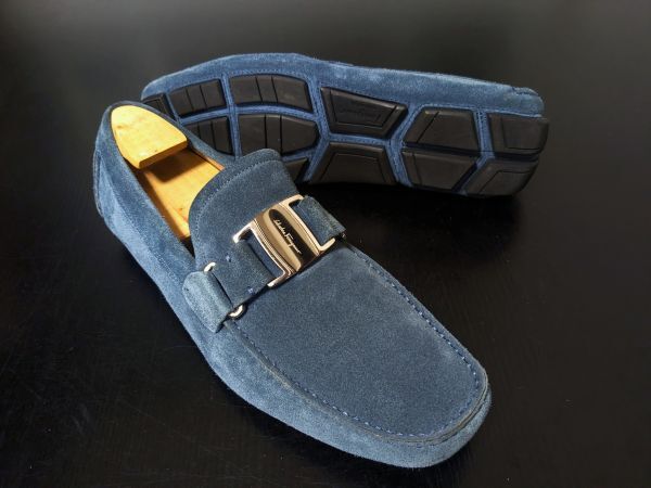 使用少 フェラガモ 8EE Ferragamo ビット ドライビングスリッポン ローファー ブルー 2209拍卖