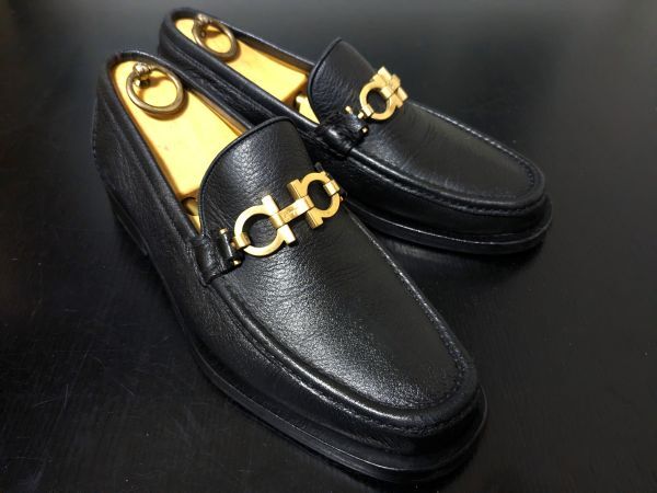 フェラガモ 6EE Ferragamo ガンチー二 ソフトローファー シボレザー 黒 2189拍卖
