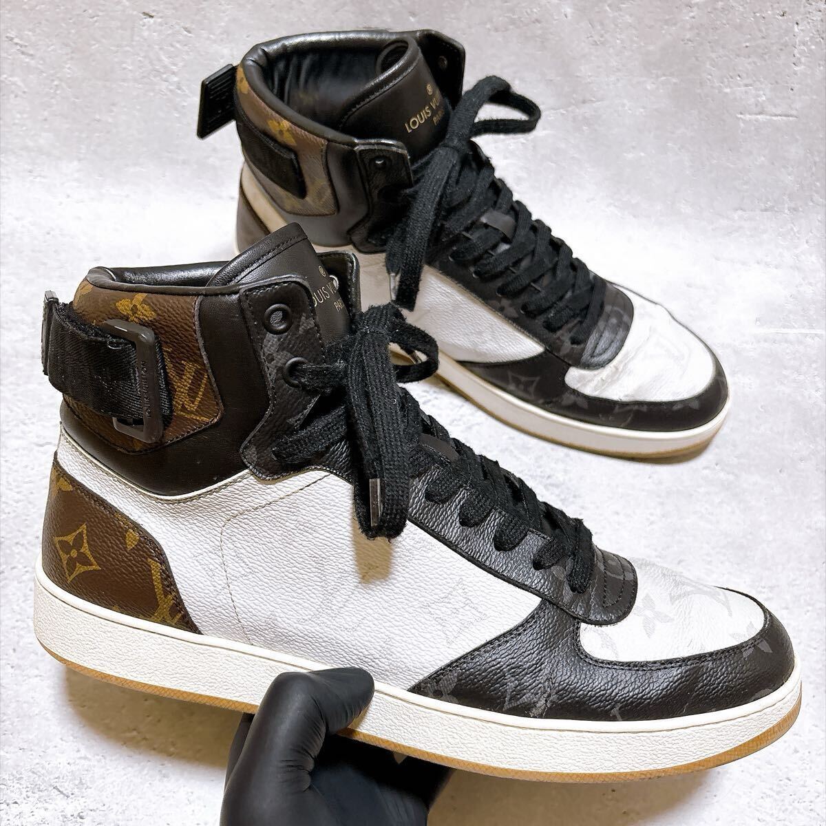 LOUIS VUITTON ルイヴィトン リヴォリ ライン トリプル モノグラム エクリプスハ イカット メンズ スニーカー 26.5cm 1円スタート拍卖