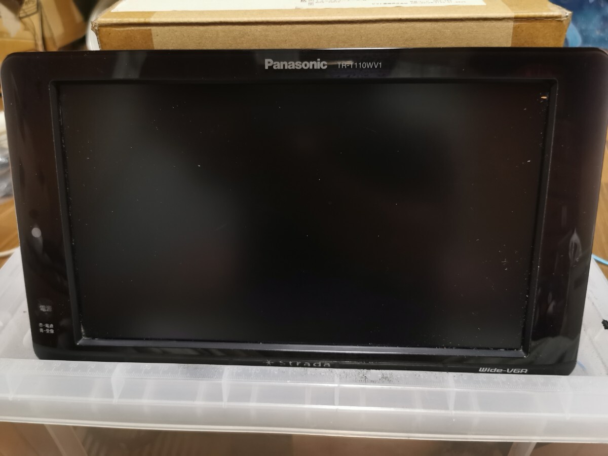 パナソニックストラーダモニター TR−T110WV1、パナソニックアナログチューナー、スタンドとケーブルセット動作確認済拍卖