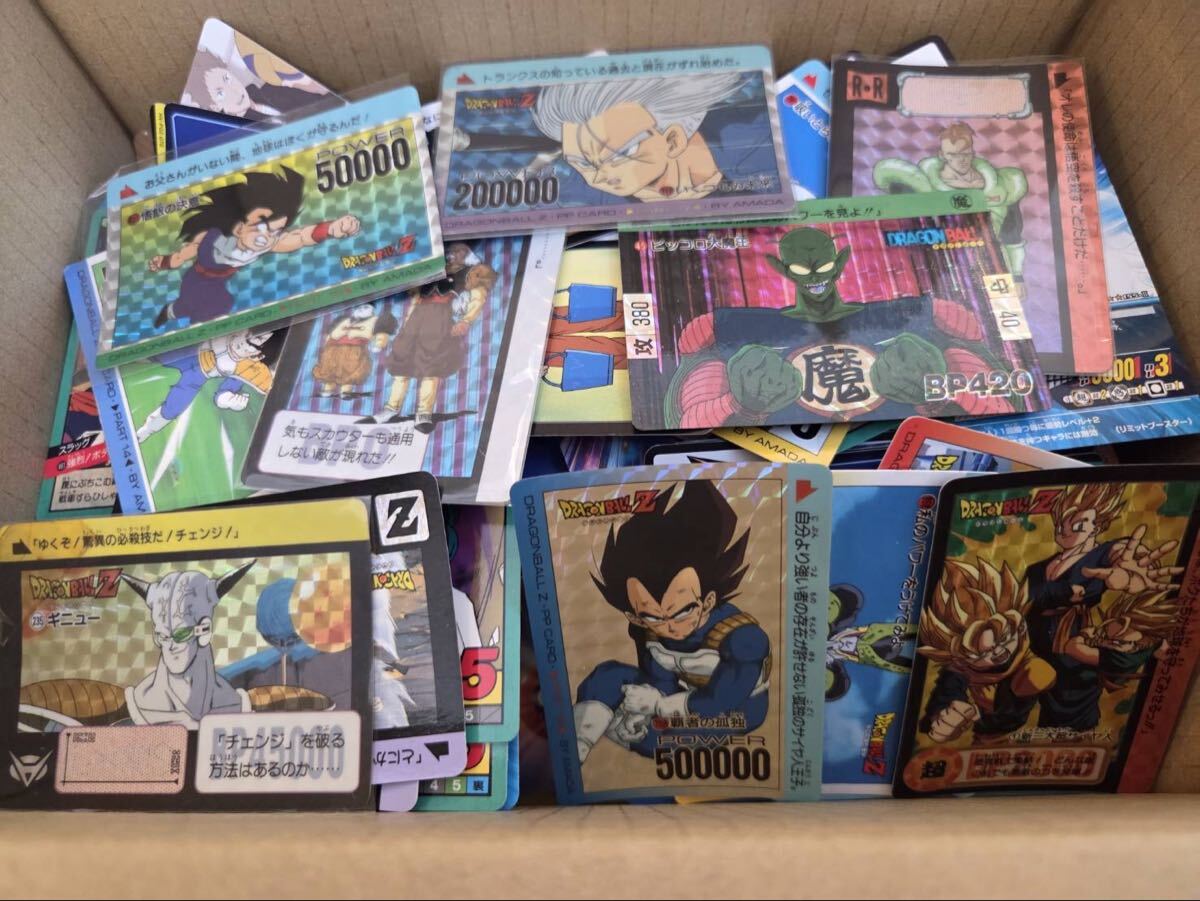 トレーディングカードまとめ売り約500枚ドラゴンボールカードダスなど色々なカードが入ってます拍卖