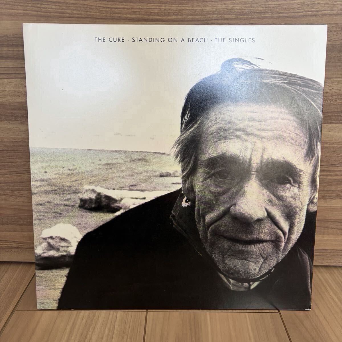 US ORIGINAL 美盤オリジナル THE CURE ザ キュアーSTANDING ON A BEACH THE SINGLES LP レコード ELEKTRA 604771 LP 拍卖