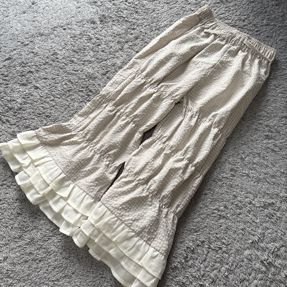 こども服 裾フリルチェックパンツナチュラル110 ゆうパケット配送可能 新品 未使用 11拍卖