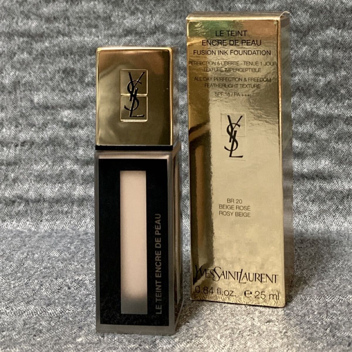 G6H018◆ イヴ・サンローラン YSL タン アンクル ド ポー BR20 ROSY BEIGE SPF18 PA+++ ファンデーション 25mL拍卖