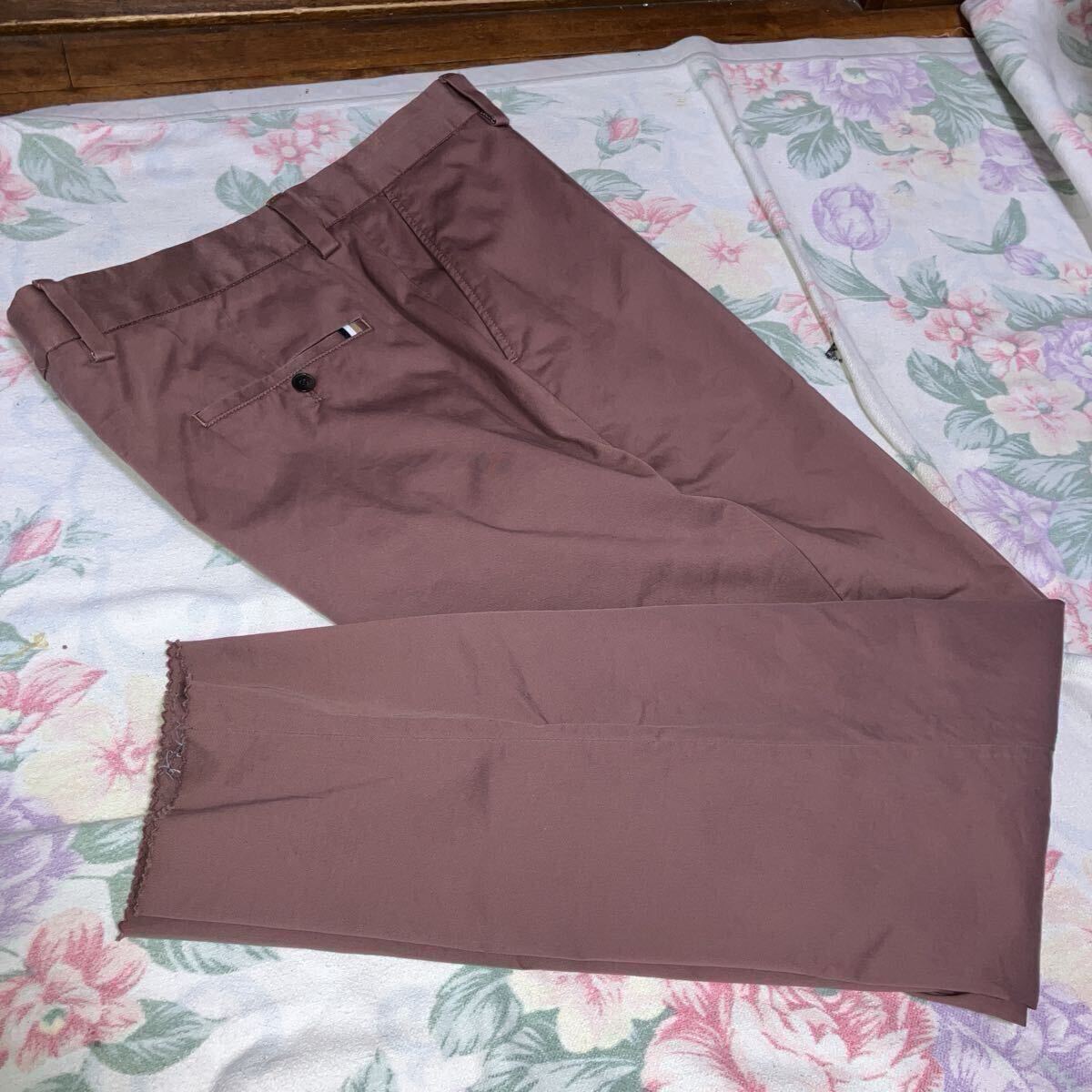 新品未使用BIGサイズW98-100cm/トルコ製HUGO BOSS ヒューゴボス/春夏モデル/快適ストレッチ 4P1タック/テーパードパンツ/ライトブラウン系拍卖