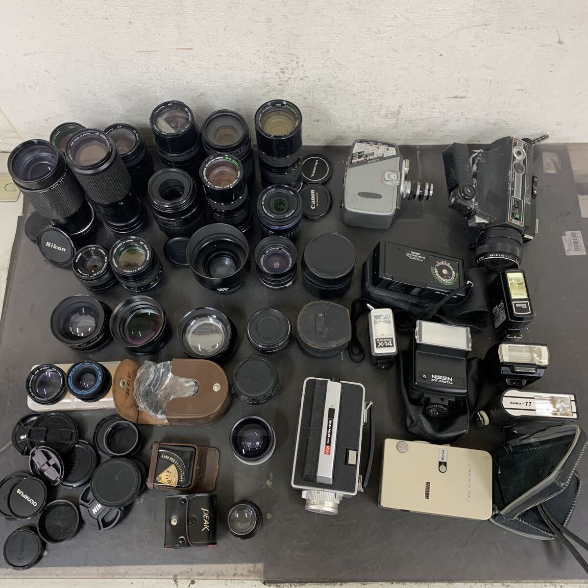 072296.Canon OLYMPUS MINOLTA Nikon レンズ 周辺機器 まとめ売り.動作未確認.ジャンク拍卖