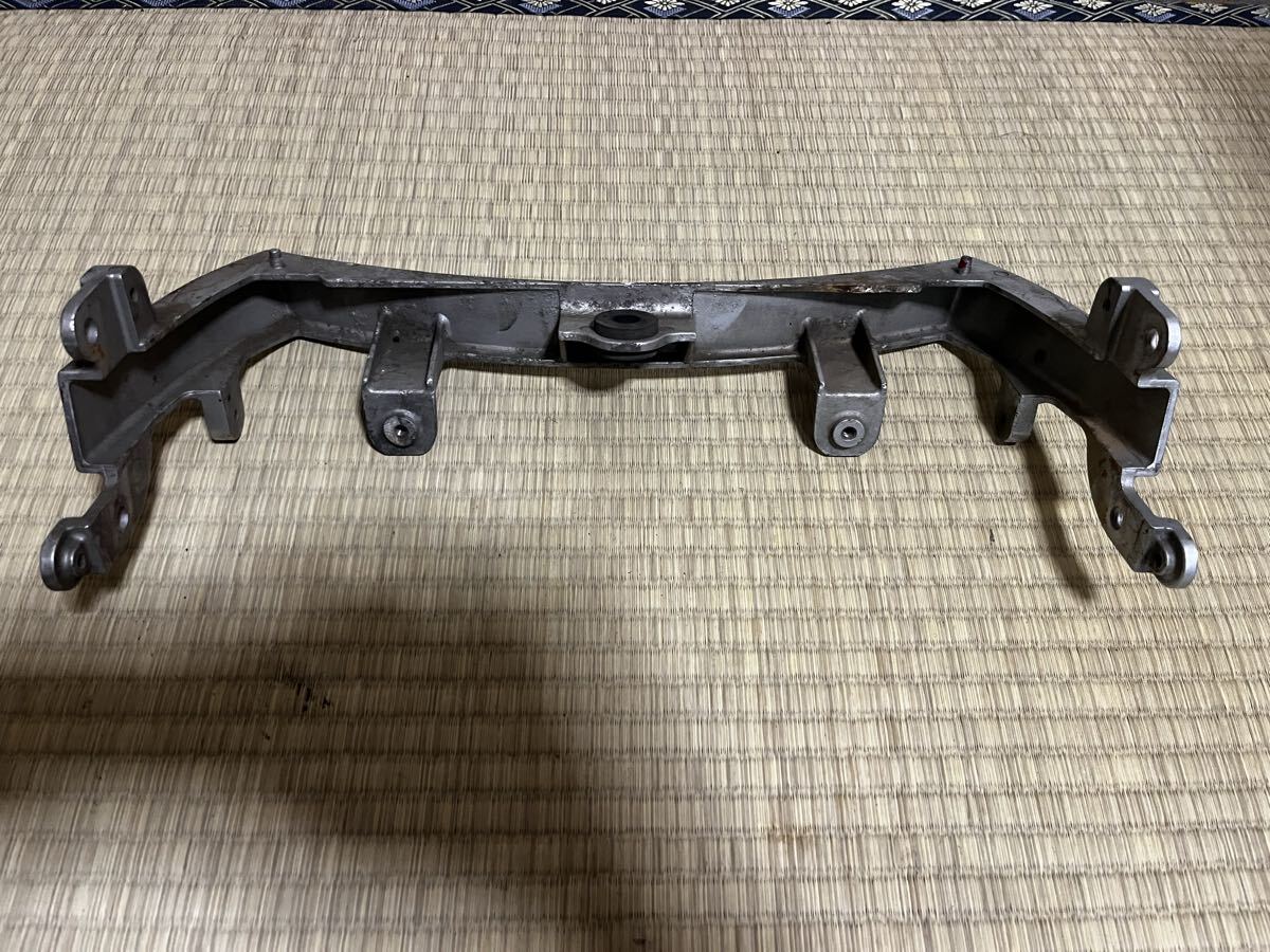 フロント サブフレーム GPZ600R拍卖