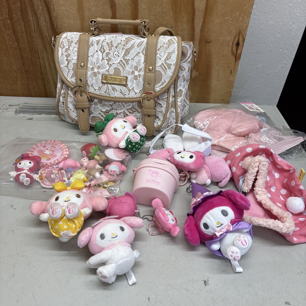 118 サンリオ マイメロディ ぬいぐるみ バッグ マスコット グッズ 拍卖