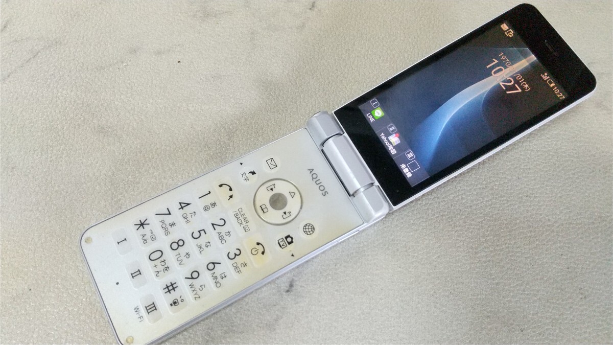 S6014 Softbank SIMフリー AQUOSケータイ2 601SH SHARP 4Gガラホ 簡易確認&簡易清掃&初期化OK 判定○ Webにてロック解除手続受付済み拍卖