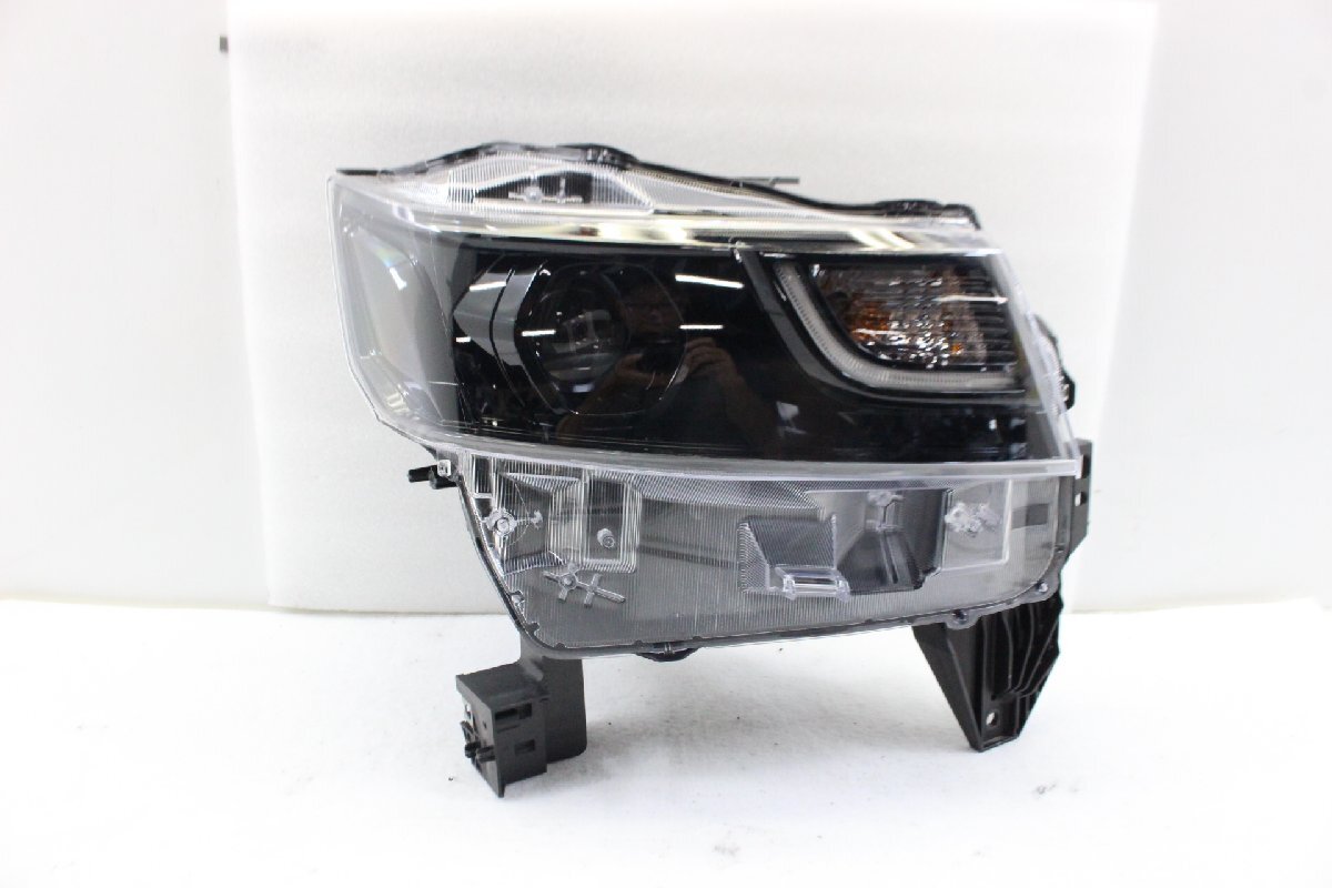 ジャンク品 ワゴンR MH95S LED ヘッドライト 右 右側 コイト 100-593CB 35100-63R50 390042拍卖