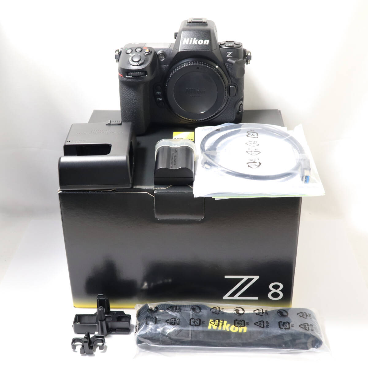 Nikon Z8 ボディ ショット数30000枚以下 動作確認済 美品 ミラーレス一眼 デジタルカメラ デジイチ拍卖