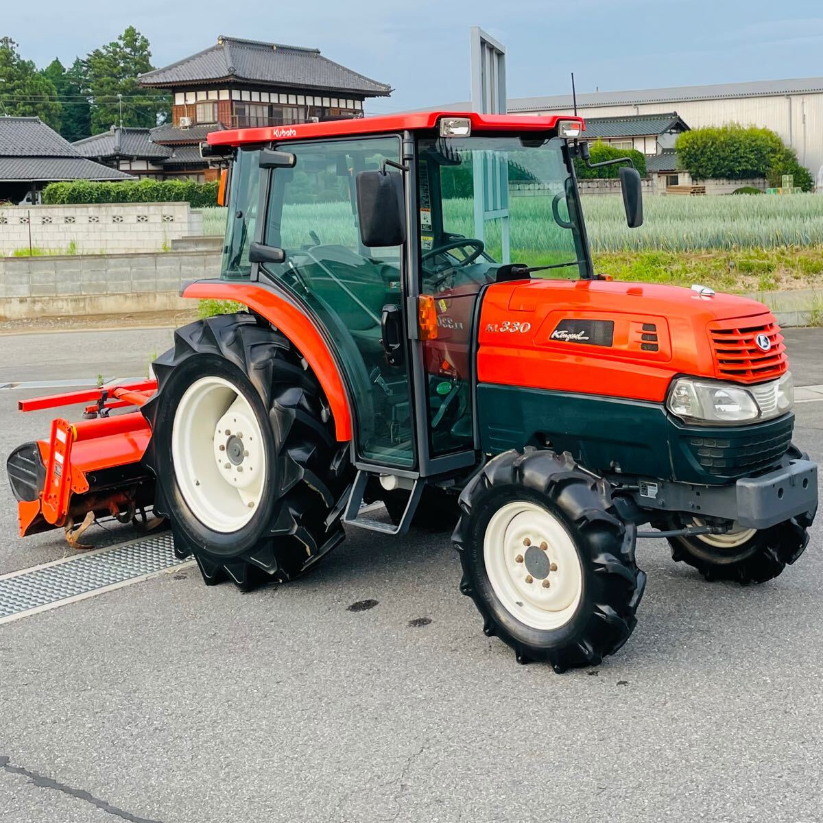 クボタトラクターKL330★33馬力★620アワー★クボタロータリー★4WD★牽引ヒッチ★パワステ★エアコンキャビン拍卖