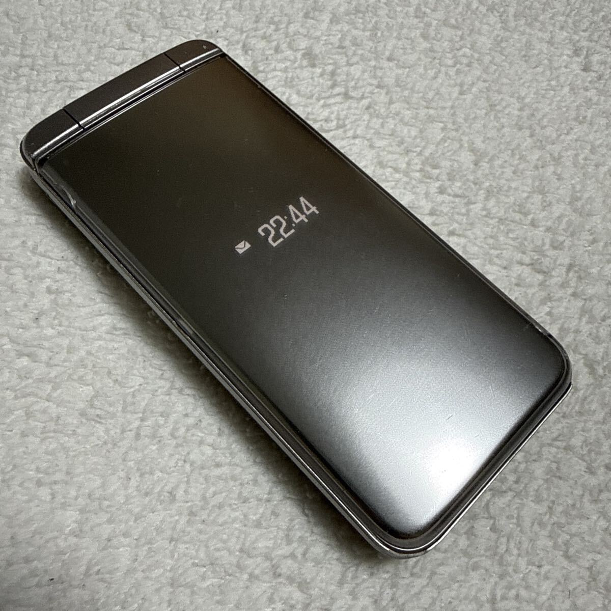 ●DIGNOケータイ4 A202KC シルバー☆SIMフリー端末 中古品☆ 本体等 送料無料! 白ロム 7拍卖