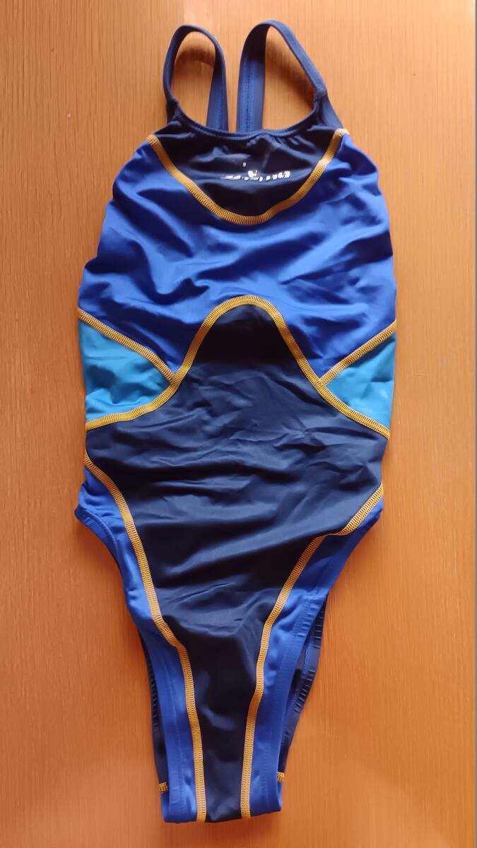 (廃盤品)ミズノ アクセルスーツ Sサイズ USED品拍卖