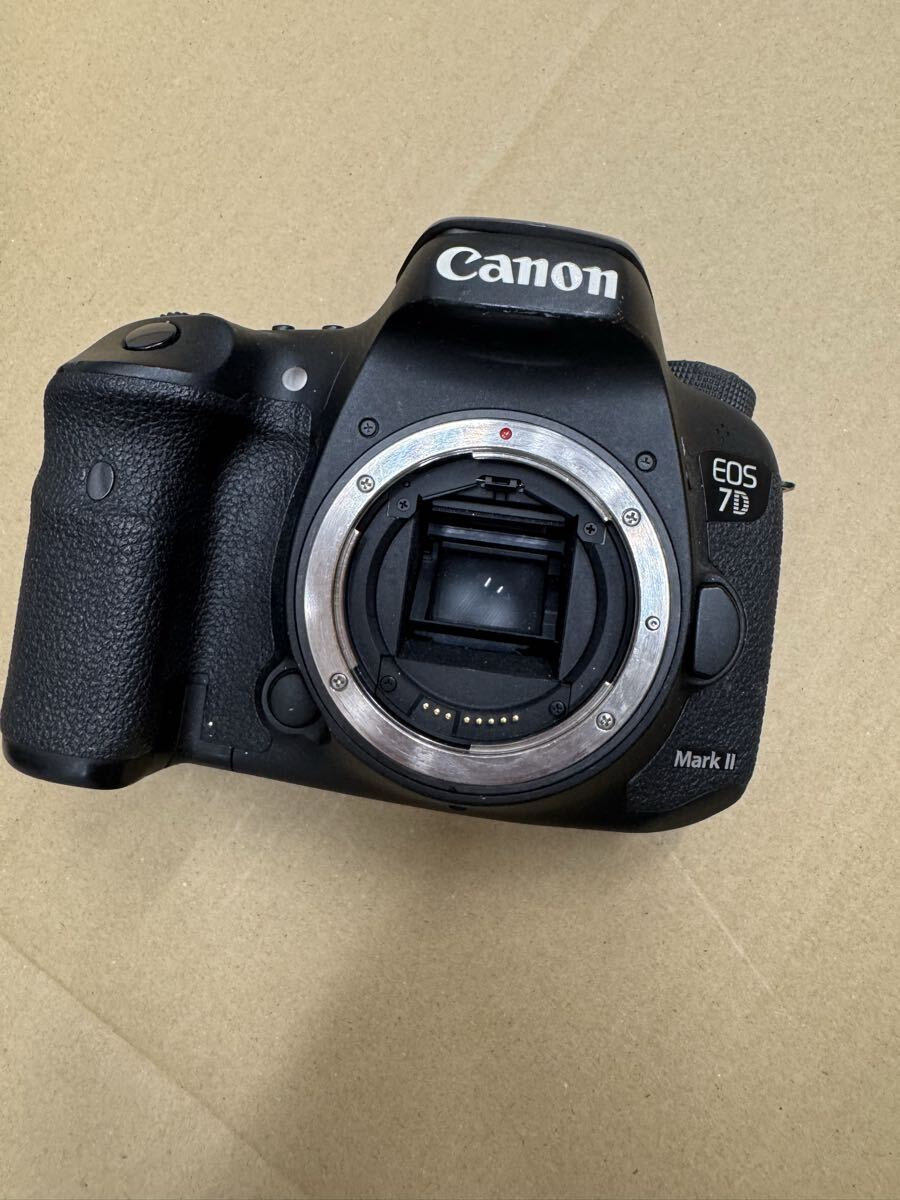 Canon キヤノン デジタル一眼レフカメラ EOS 7D Mark II ボディ 【Z】拍卖