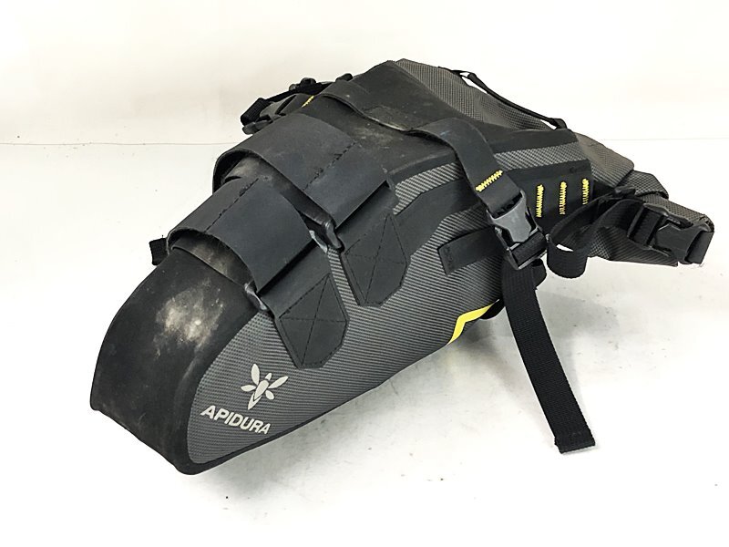 アピデュラ APIDURA エクスペディション サドルバッグ EXPEDITION SADDLE BAG 9L拍卖